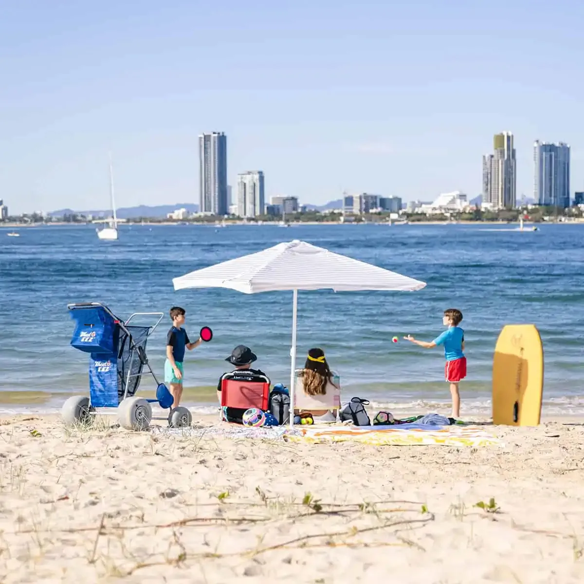 Wheeleez™ Beach Wheeler Beach Cart with 4-30cm wheels - Image 10